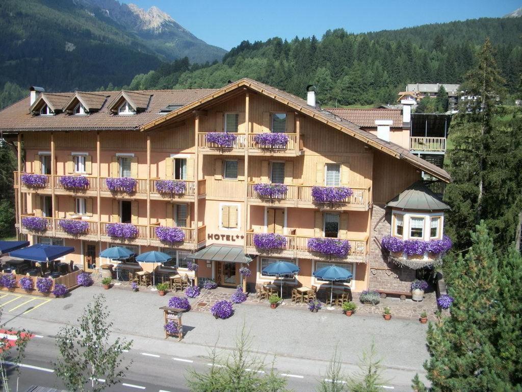 Hotel Vallechiara Moena Luaran gambar