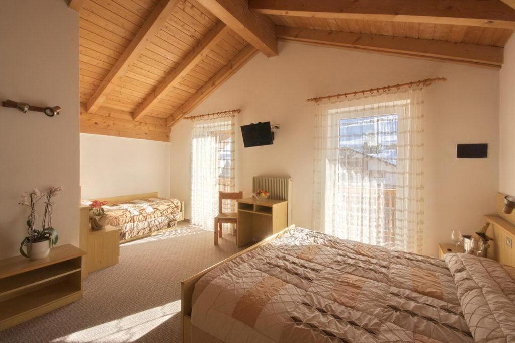 Hotel Vallechiara Moena Luaran gambar