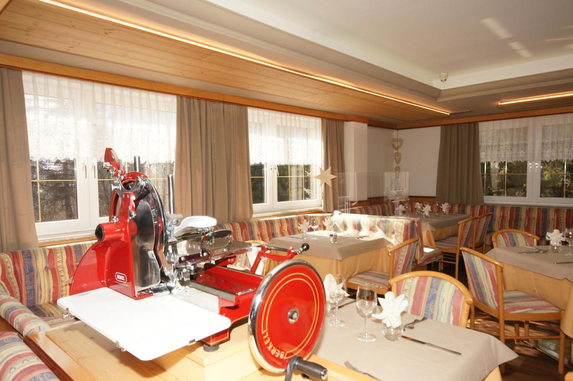 Hotel Vallechiara Moena Luaran gambar