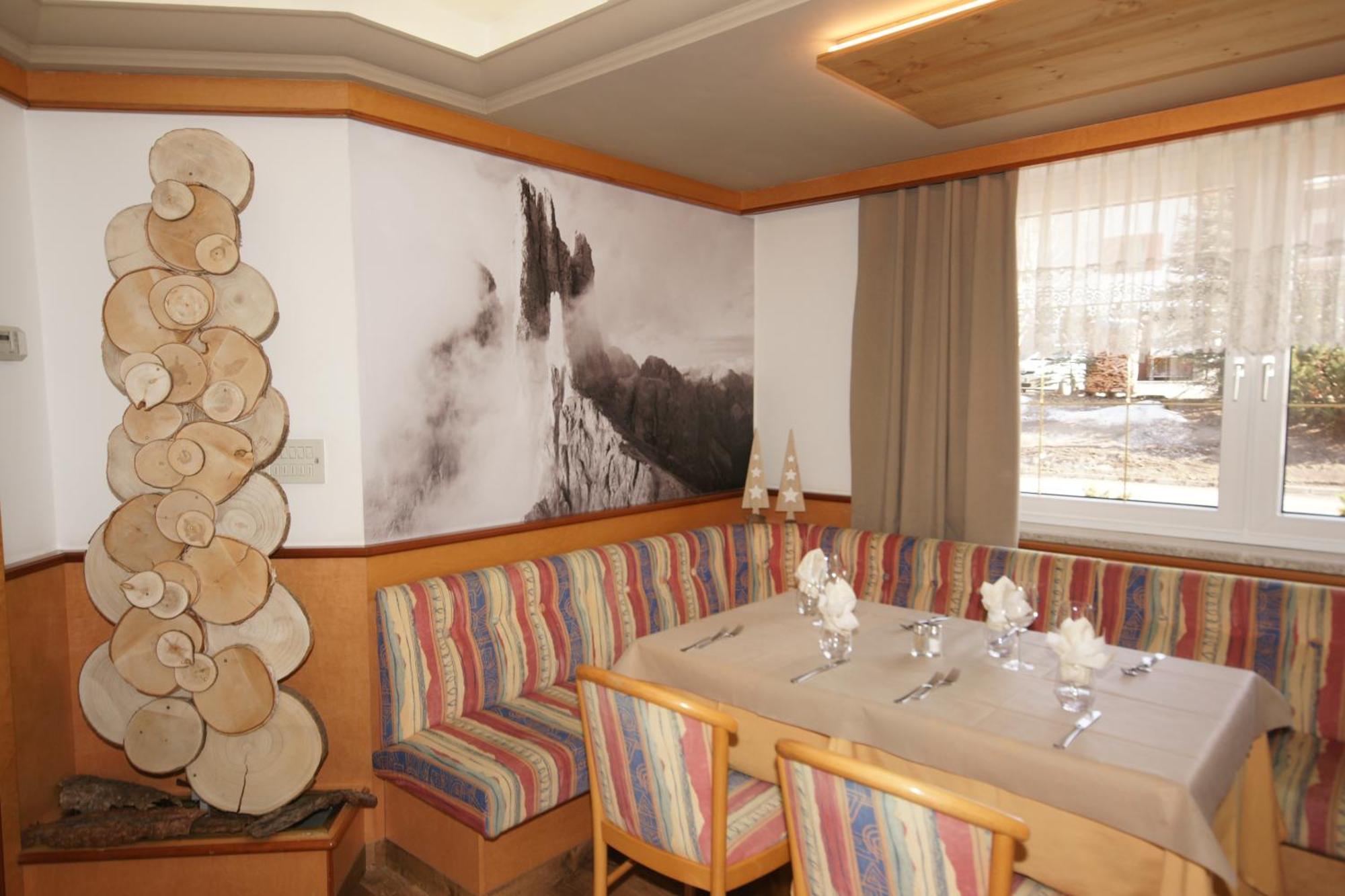 Hotel Vallechiara Moena Luaran gambar