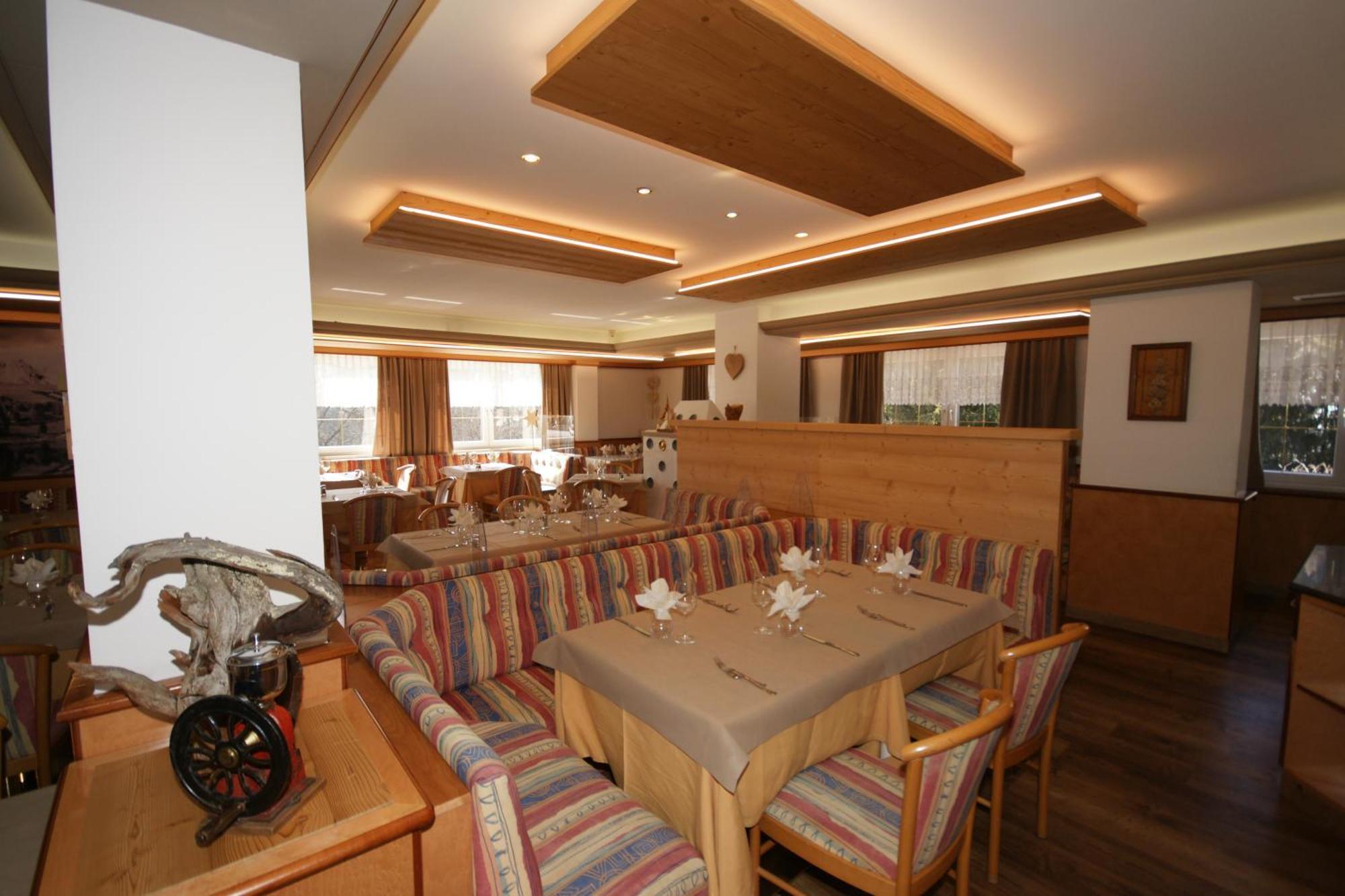 Hotel Vallechiara Moena Luaran gambar