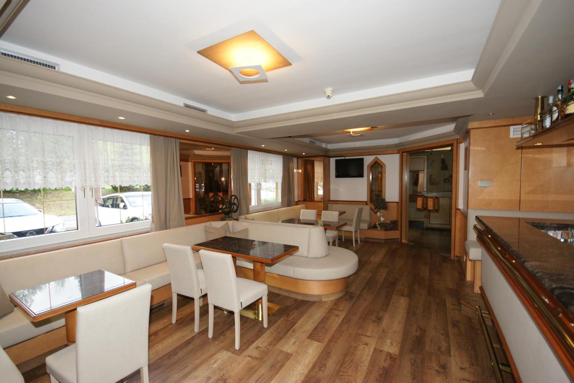 Hotel Vallechiara Moena Luaran gambar